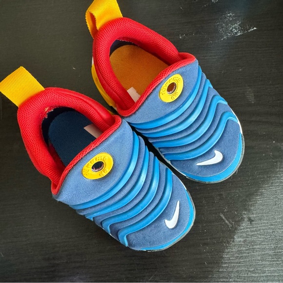 NIKE Toddler Dynamo Go Sneakers - Picture 3 of 5